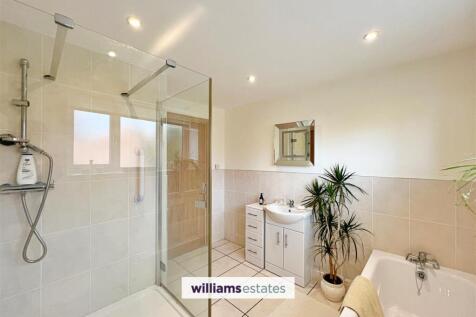 Bedroom Two En-Suite