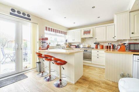 3 bedroom houses for sale in caterham, surrey - rightmove
