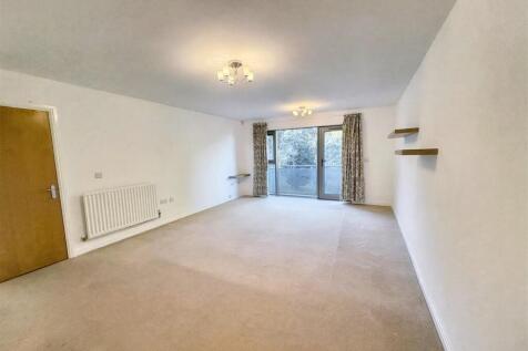 Open Plan Living/ Dining and Kitchen