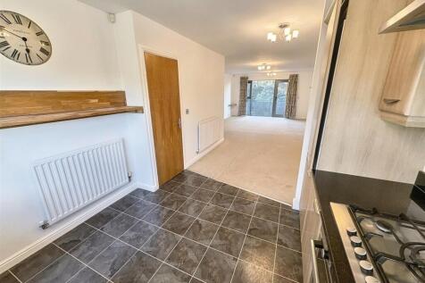 Open Plan Living/ Dining and Kitchen