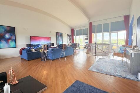 First Floor Accommodation