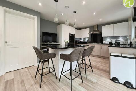 Kitchen/ Dining Space
