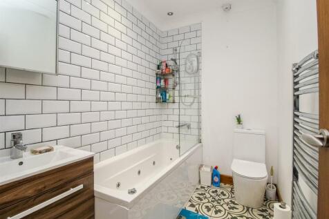BATHROOM/W.C.
