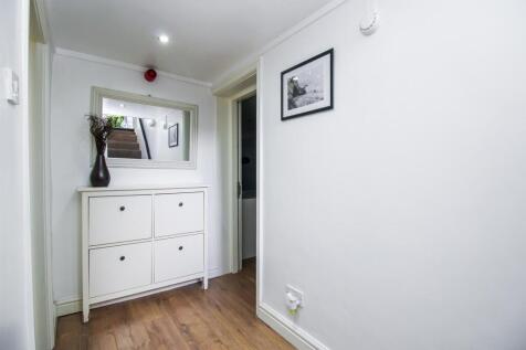 LOWER GROUND FLOOR HALLWAY