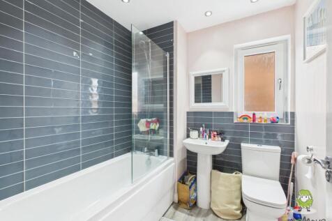 CAM02463G0-PR0080-STILL042