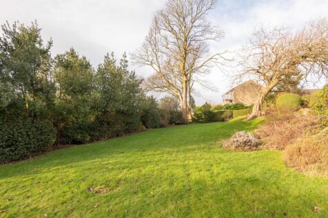 06 - 1 Westfield Mews BD13 3AP