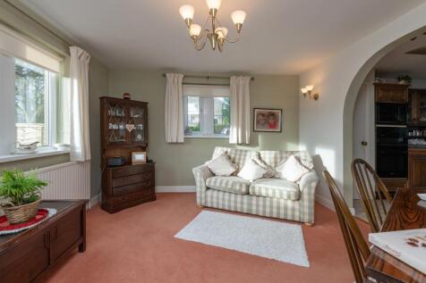 27 - 1 Westfield Mews BD13 3AP