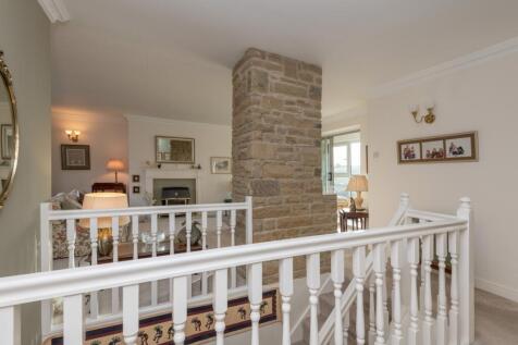 58 - 1 Westfield Mews BD13 3AP