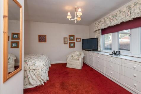 55 - 1 Westfield Mews BD13 3AP