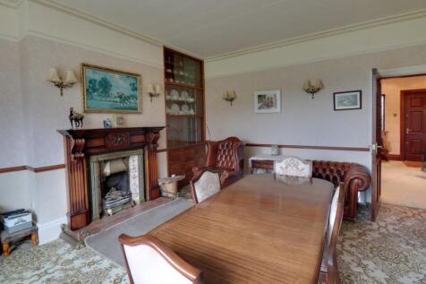 Dining Room (2)