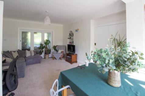 Adam Hendry EweMove estate and lettings agent in H