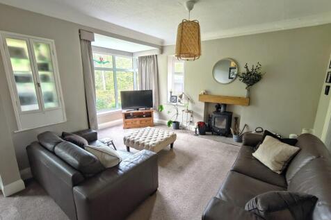 Adam Hendry EweMove estate and lettings agent in H