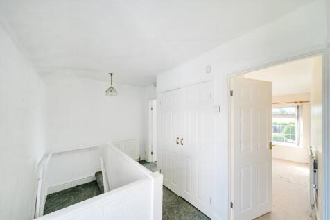 1309450-16-6852cdaac76e1