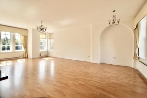 Living and dining area