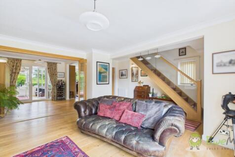 CAM03669G0-PR0022-STILL013