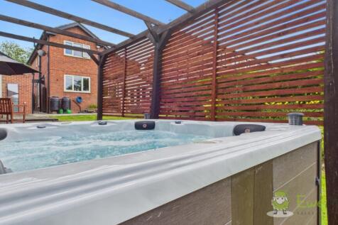 CAM03669G0-PR0022-STILL031