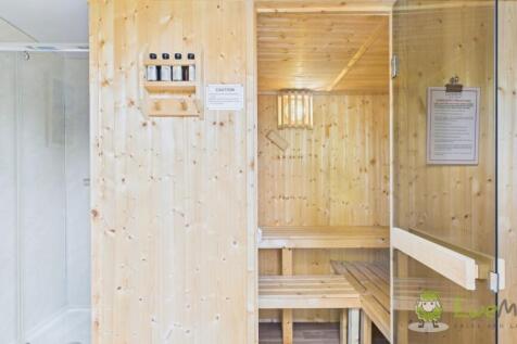 CAM03669G0-PR0022-STILL026