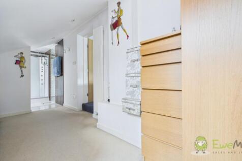 CAM03669G0-PR0023-STILL004