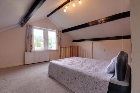 Attic room 1