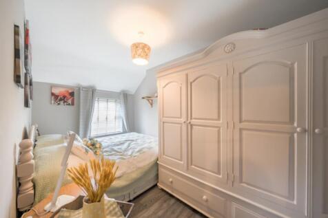 1336518-12-689f46328bc29