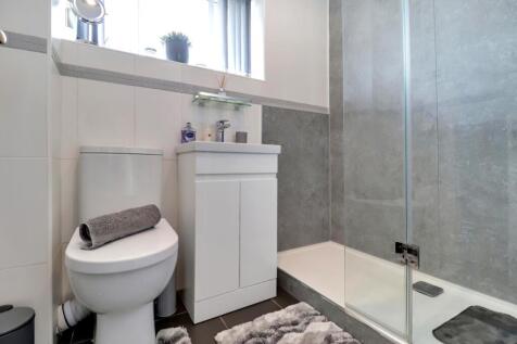 16- Rob Hammond EweMove Pontefract