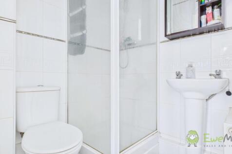 CAM03669G0-PR0032-STILL005