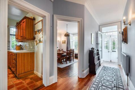 EweMove Harrogate Entrance Hall