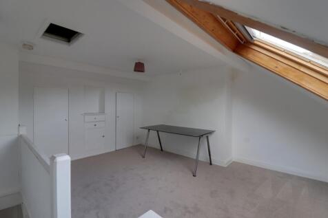 ATTIC ROOM 1A