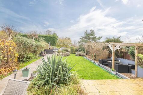 78 - 5 Hartshead Court WF15 8FG