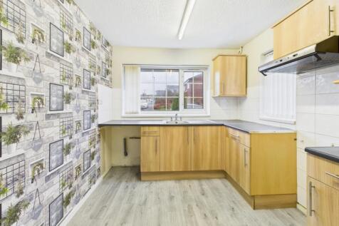 CAM04233G0-PR0045-STILL003