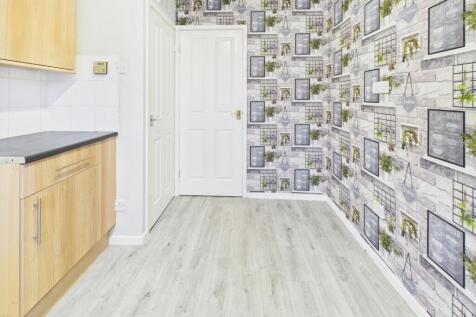 CAM04233G0-PR0045-STILL004