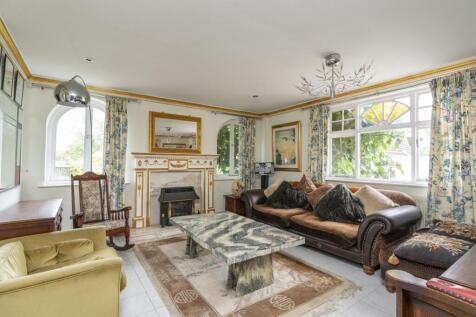 lounge-morning room