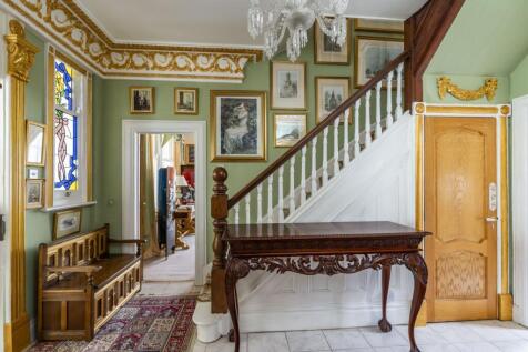 entrance hall first floor