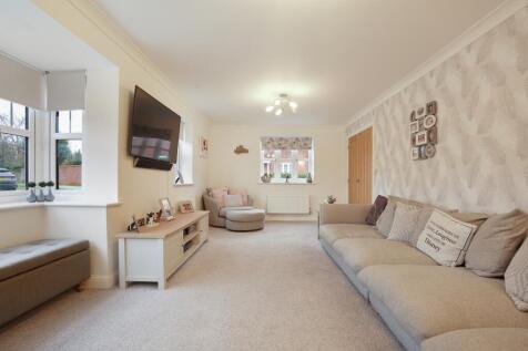 Estate Agent EweMove Scunthorpe Living Room
