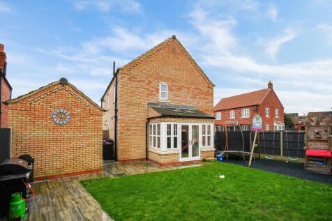 Estate Agent EweMove Scunthorpe Back of House