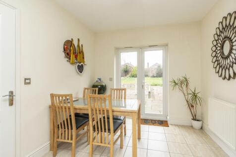 22 JUNO WAY DINING