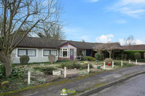 Estate Agent EweMove Scunthorpe Front Aspect