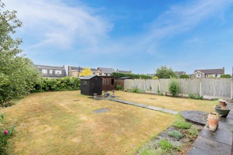 EweMove Estate Agents Scunthorpe - Rear Garden