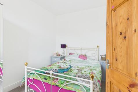 CAM04922G0-PR0041-STILL015