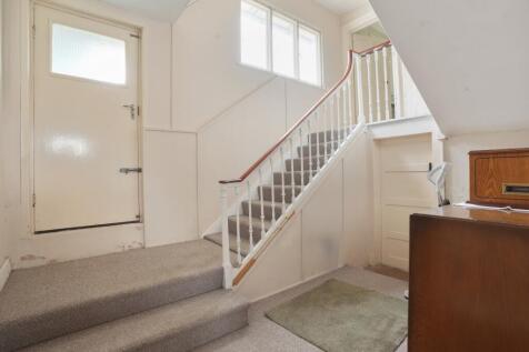 EweMove Estate Agent Scunthorpe South - Rear Hallw