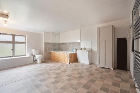 EweMove Estate Agent Scunthorpe South - Bathroom