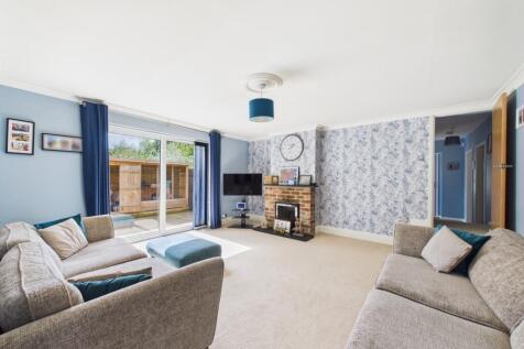 EweMove - Spalding - Living Room