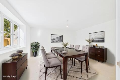 EweMove - Spalding - Pinstock Lane - Dining Room