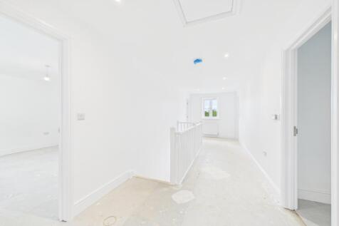 EweMove - Spalding - Pinstock Lane -  Landing