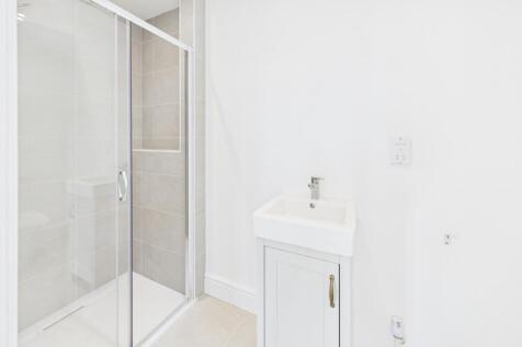 EweMove - Spalding - Pinstock Lane -  Bedroom with