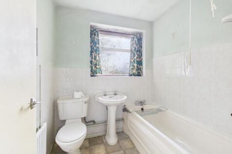 CAM04922G0-PR0078-STILL019