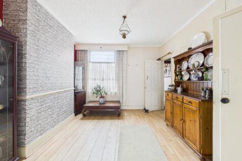 3. CAM04922G0-PR0093-STILL010