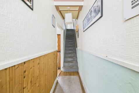 11. CAM04922G0-PR0093-STILL031