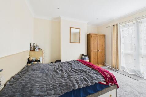 10. CAM04922G0-PR0091-STILL006