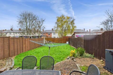 17. CAM04922G0-PR0091-STILL023